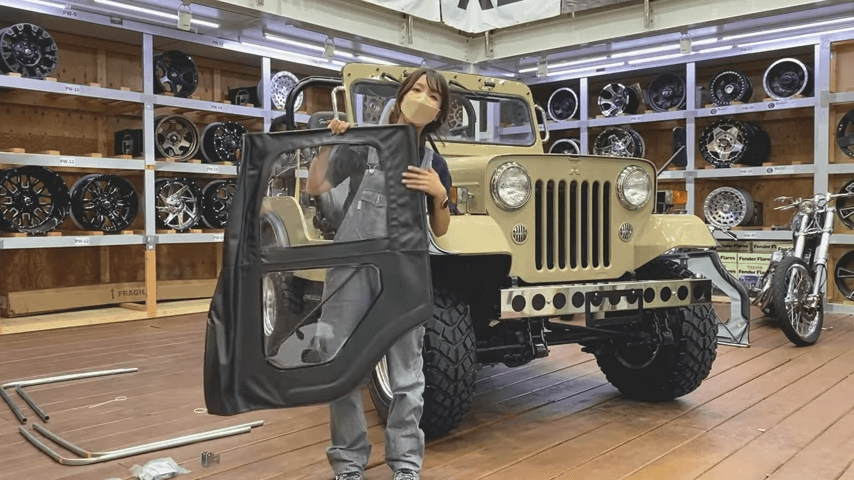 限定販売】doloncoでしか買えない！三菱JEEP専用の幌を取り付けながら 
