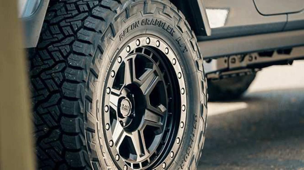 NITTO TIRE(ニットータイヤ)正規品】17インチタイヤ 4本セット RECON