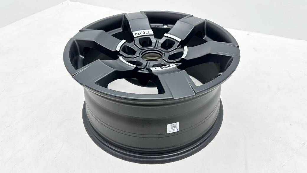 USA TOYOTA TRD 正規品】17インチアルミホイール 5本 17×8J 6H 139.7 +25 マットブラックTOYOTA トヨタ ハイラックス  GUN125 前期・後期 2017年9月～TA213-0K010 / オフロード車のカスタムパーツなら【dolonco】【公式】